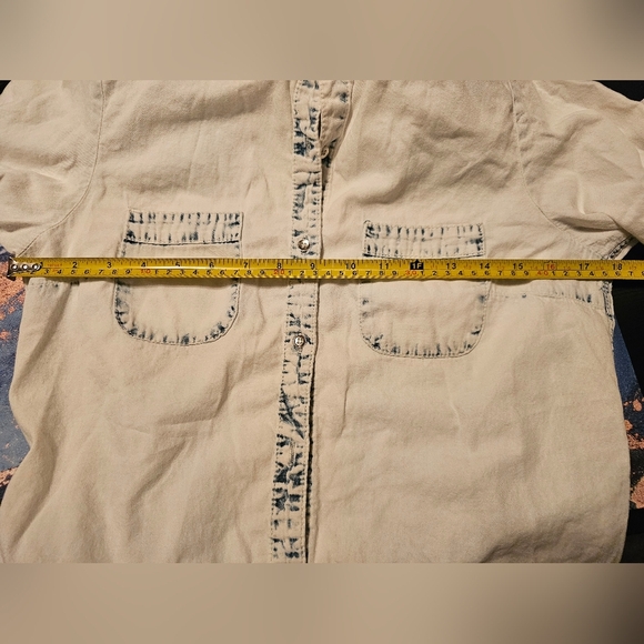 Derek Heart Bleached denim button down shirt - Picture 5 of 8